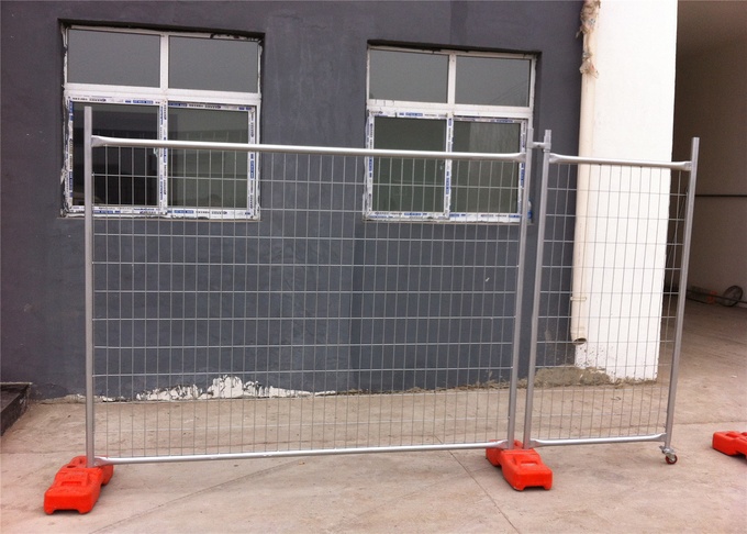 2100mmx2400mm Temporary Fencing Panels OD32mm x 2.00mm Mesh aperture 60mm*150mm diameter 4.0mm HDG 42 microns 1