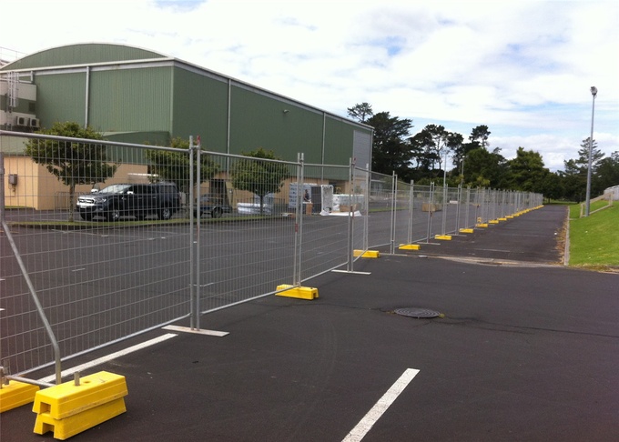 2100mm x 3600mm customized temporary fencing panels OD35mm wall thickness 1.00mm 100mm x 200mm mesh 1
